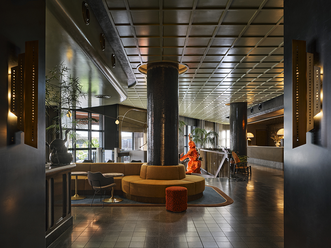 HANNAH ST HOTEL - 112725_0205